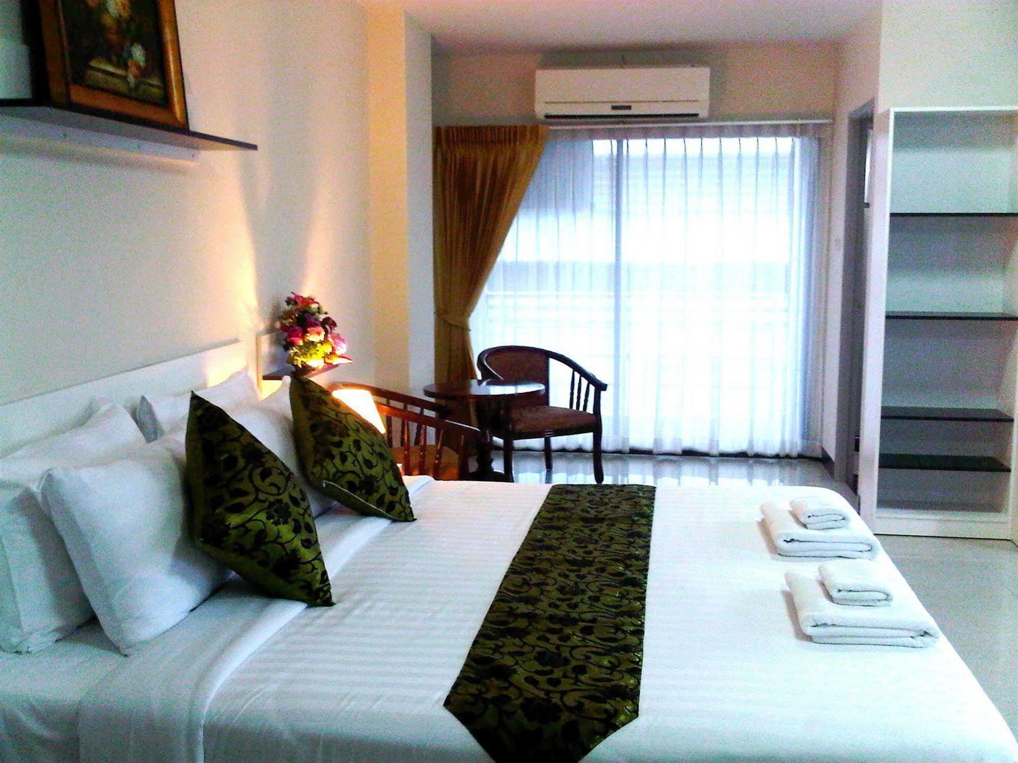 Sp Residence Bangkok Esterno foto